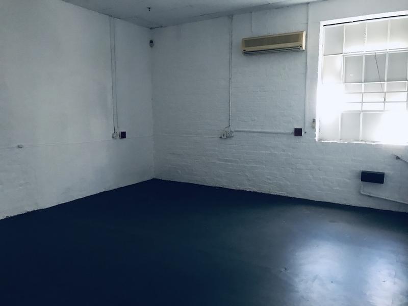 To Let Commercial Property for Rent in Paarden Eiland Western Cape